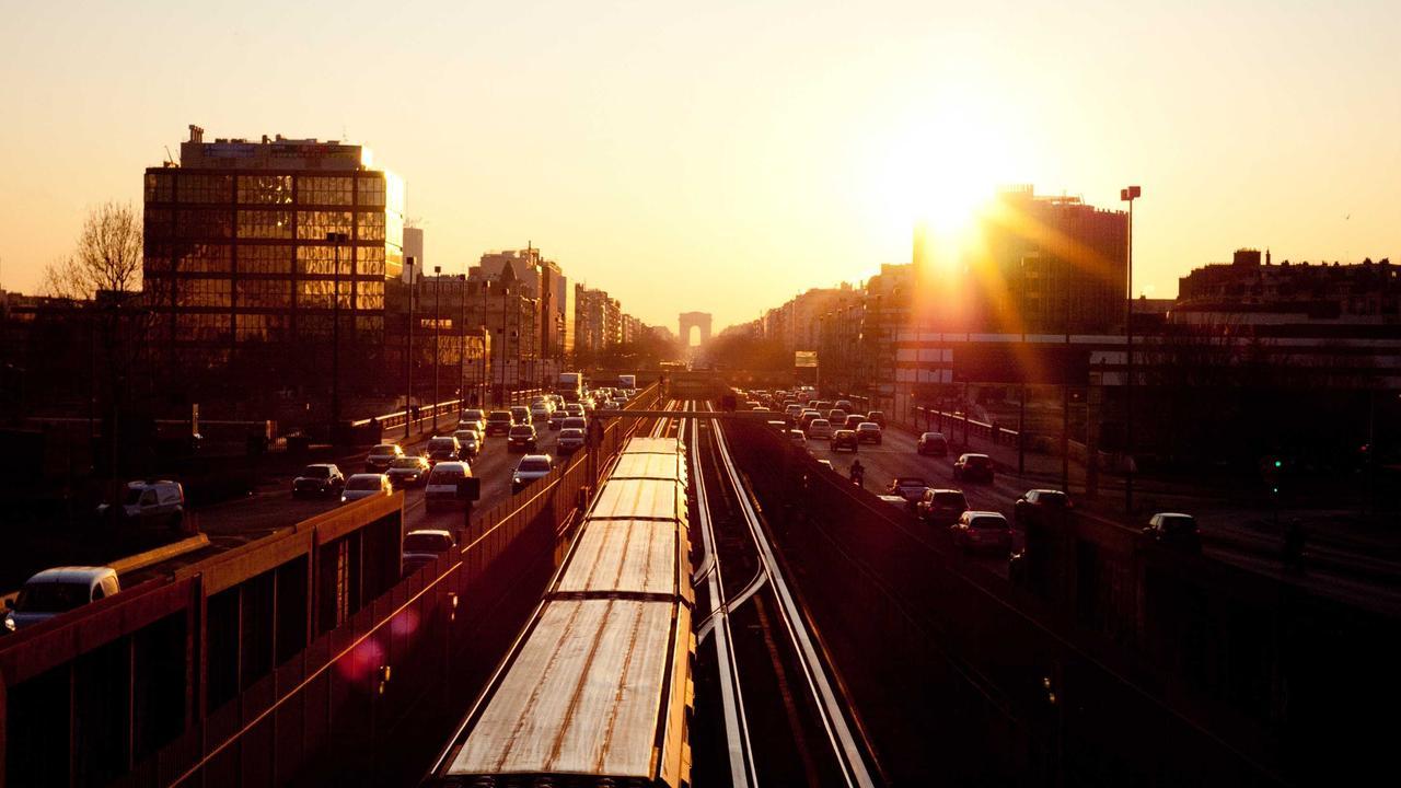 Phần 1: Tiếng động đầu tiên #1